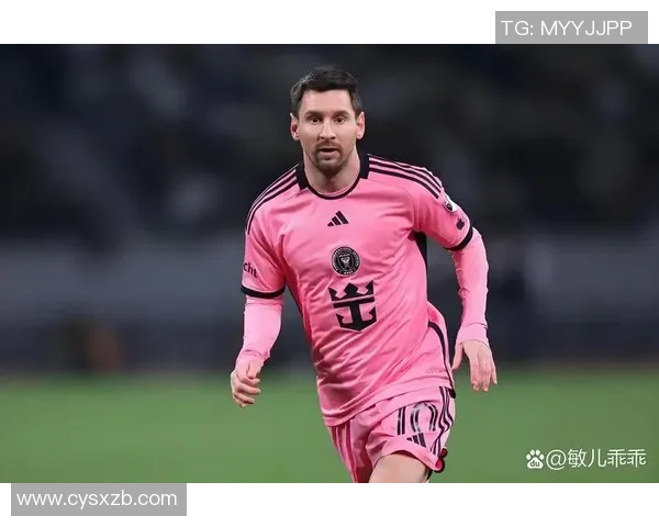 足球界哪些球员被视为真正的超级巨星及其经典照片欣赏